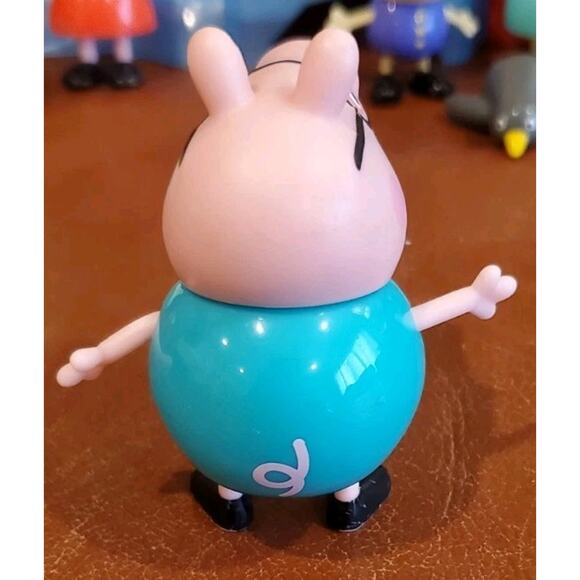 Peppa Pig Daddy Pig Rebecca Rabbit Ginny Giraffe Ms Gazelle 2 Penguins Playset - Picture 4 of 16